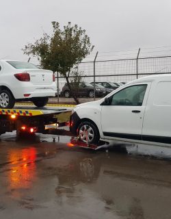 Tractări auto și transport auto București - fotografia 37