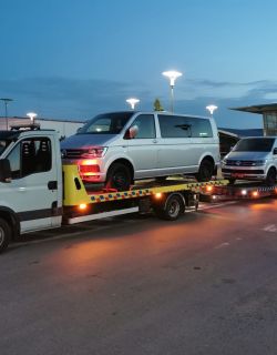 Tractări auto și transport auto București - fotografia 56